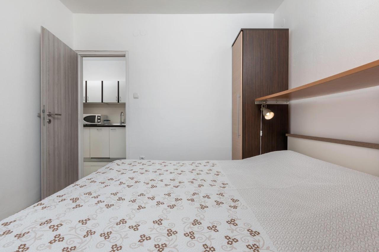 Apartments Mandic พูลา ภายนอก รูปภาพ